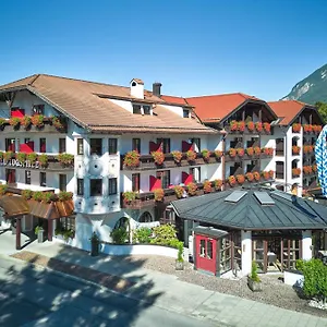 Zugspitze Отель